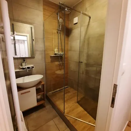 Daire Klimka With Balcony, Free Wifi And Free Parking *