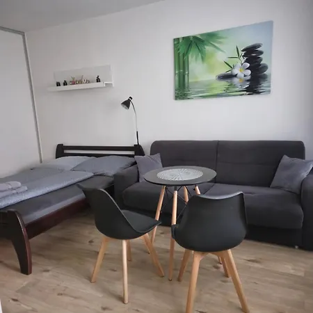Apartman Klimka With Balcony, Free Wifi And Free Parking Pozsony