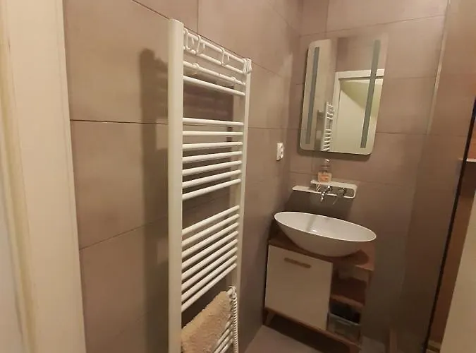 Klimka With Balcony, Free Wifi And Free Parking Apartamento *