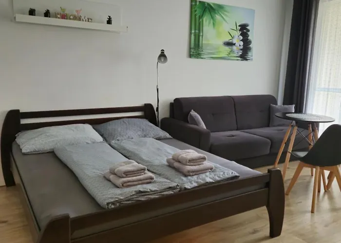 Klimka With Balcony, Free Wifi And Free Parking Μπρατισλάβα