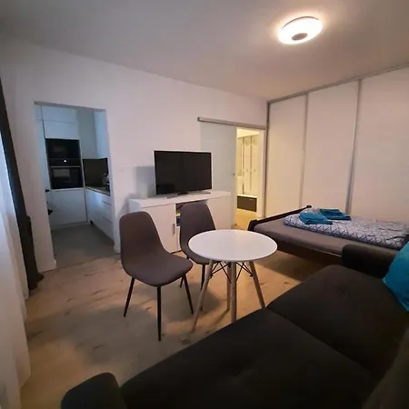 Apartamento Klimka With Balcony, Free Wifi And Free Parking